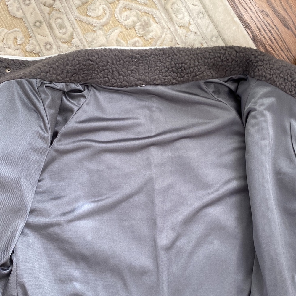 Gray jacket - Picture 5 of 7